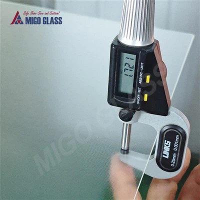 1,6 mm prizmatično mat kaljeno staklo s niskim sadržajem željeza